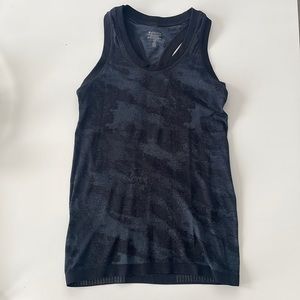 Athleta Momentum Seamless Tank (Black pattern, XS)